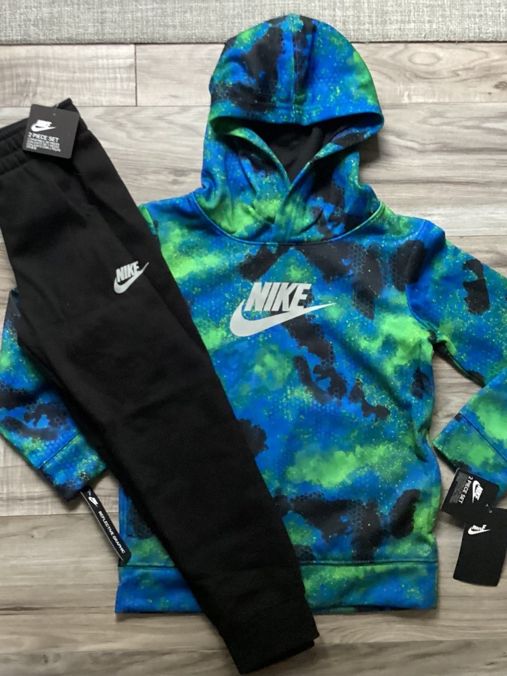 Nike Boys Hoodie & Jogger Set Size 5(NWT)~PRICE IS FIRM~